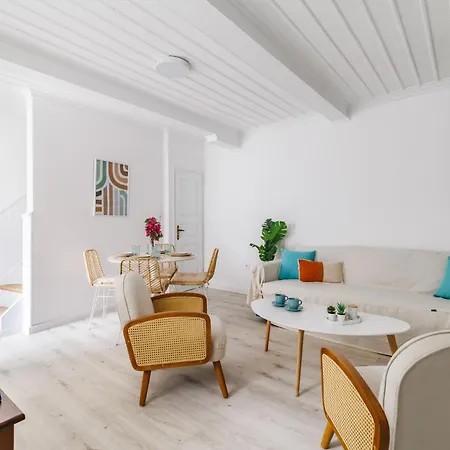 The Margi - Easy Living Near The Town Skopelos